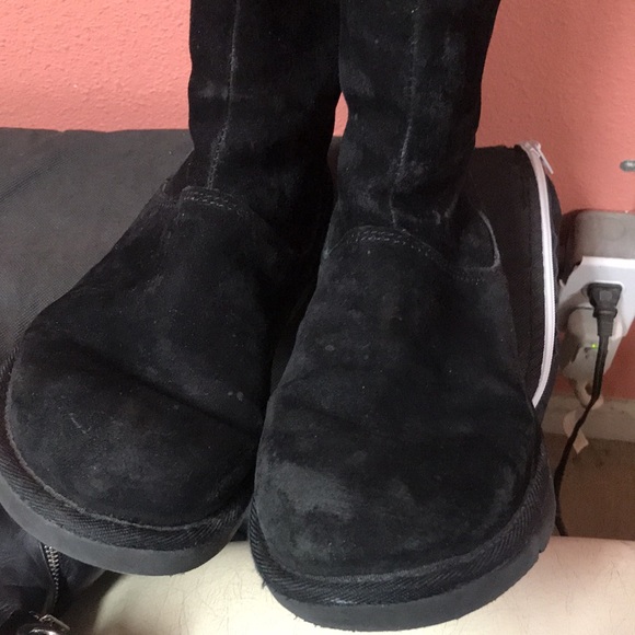 Ugg black tall boots size 8 - Picture 7 of 7
